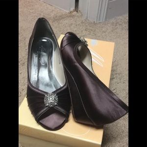 Chocolate brown wedges